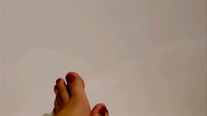 Footjob in the bathtub fantasy! by MiaRosey_sx: Amateur, Feet & Sexy Porn - 经典欧美