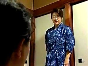 Japanese mom in law: Missonary, Bongacams & Asian Milf Porn - 经典欧美