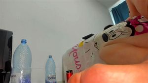 喷出并品尝