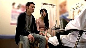 妻子迷恋她的新妇科医生