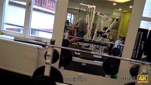 HUNT4K. Naive gym bunny has sex with rich male instead of training: Pov, Young & Teenager Porn - 经典欧美