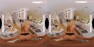 Naughty America - 金发熟女凯拉·佩奇需要检查她的烟斗，而你是幸运的人