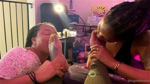 Ebony toe sucking: Gay, Lesbian & Foot Fetish Porn - 经典欧美