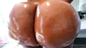 大臀崔莎 自慰指导