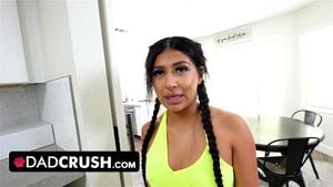 Tiny Step Daughter With Perky Nipps Binky Beaz Sneaky Fucks Step Dad In The Laundry Room - DadCrush: Porn - 经典欧美