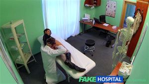 Fake Hospital Sexual treatment turns gorgeous busty patient moans of pain: Porn - 经典欧美