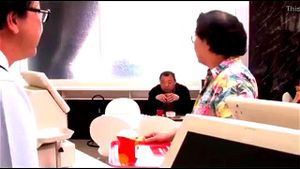 前台女孩