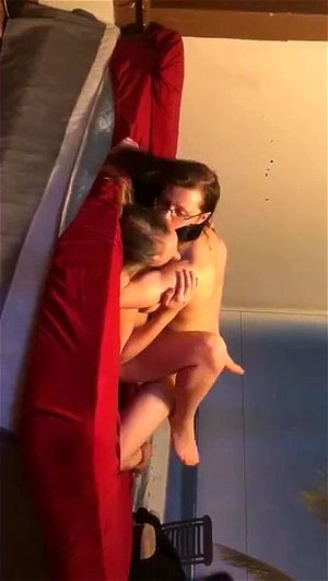 做爱受欢迎的女孩