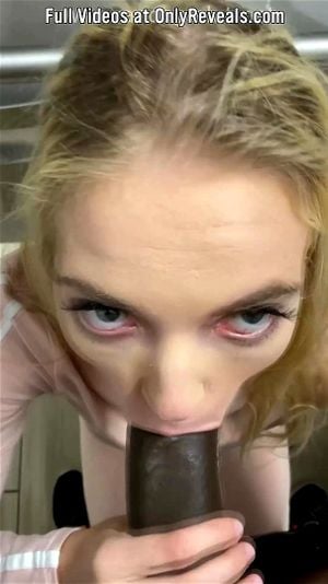 Onlyfans BBC Blonde POV Blowjob Interracial Big Dick Porn - 经典欧美