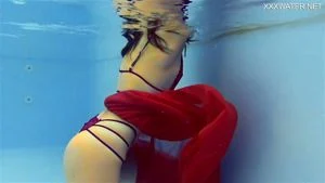 Perfect titties and ass Marfa swimming naked by Underwater Show: Babe, Big Ass & Brunette Porn - 经典欧美