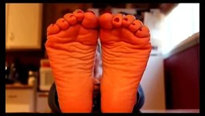 Scrunch soles ignore: Xvideos, Feet Joi & Feet Ignore Porn - 经典欧美