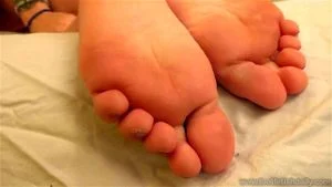 Nikki Von Living Photos: Fansly, Feet & Foot Fetish Porn - 经典欧美