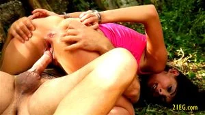 Skinny teen gets handcuffed and banged: Blowjob, Doggy & Cowgirl Porn - 经典欧美