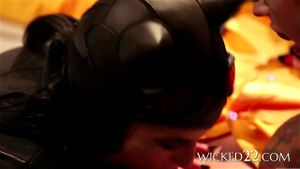 Joker and Batgirl Aiden Ahsley in a perfect threesome sex ft. Aiden Ashley: Porn - 经典欧美