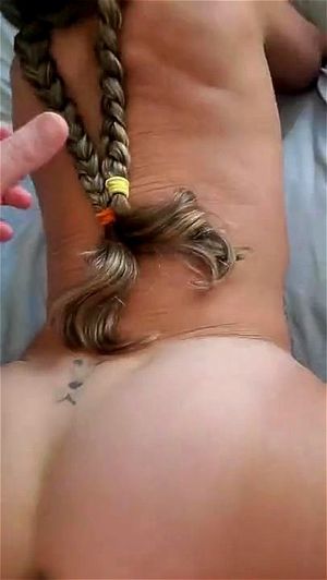 Gilf taking it like a champ: Blowjob, Doggy & Cowgirl Porn - 经典欧美