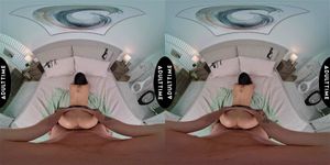 近距离 VR - 第一视角火辣宝贝 Jade Kimiko 挣扎着抓住你的大鸡巴！颤抖的高潮和射精