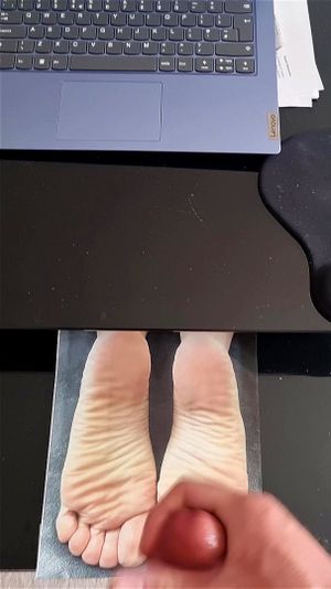 Jessie wrinkled soles cum tribute: Fansly & Cum Tribute Cumshot Porn - 经典欧美