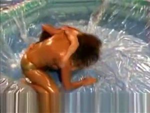 oil wrestling domination: Xvideos & Pool Of Oil Porn - 经典欧美