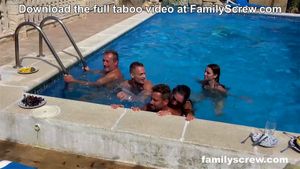 Pool Party gets Kinda Weird at FamilyScrew by Family Screw: Blowjob, Big Tits & Babe Porn - 经典欧美
