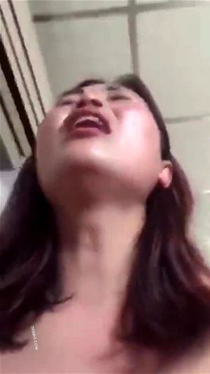 熟女妈妈上位全自动 有点害羞 看看有多饥渴 满脸绯红 这表情有多陶醉: Xhamster & 美熟女 Porn - 经典欧美