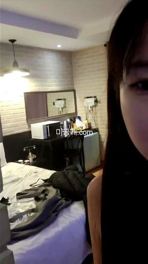 [新作] 用梳子自慰的性感女神 韩国国产色情影片 韩国免费色情影片 亚洲最新色情影片