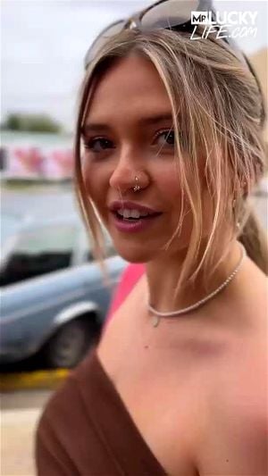 Exploring Austin With Beautiful Blonde Angie Faith by MrLuckyLife: Lingerie, Kink & Romantic Porn - 经典欧美