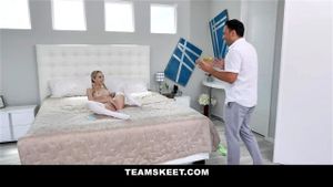 SHE LETS ME CUM INSIDE HER TIGHT PREGGO PUSSY AGAIN AND AGAIN by TeamSkeet: Porn - 经典欧美