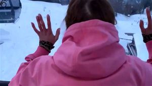 Daring amateur risky public swallow on the teleferic: Big Dick, Homemade & Orgasm Porn - 经典欧美