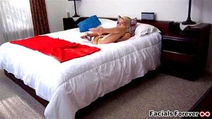 Stepdaughter Hope Harper caught taking selfies: Blowjob, Bongacams & Stepdad Porn - 经典欧美
