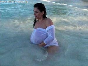 Milena Velba Morning Beach: Stripchat, Bigtits & Big Natural Tits Porn - 经典欧美