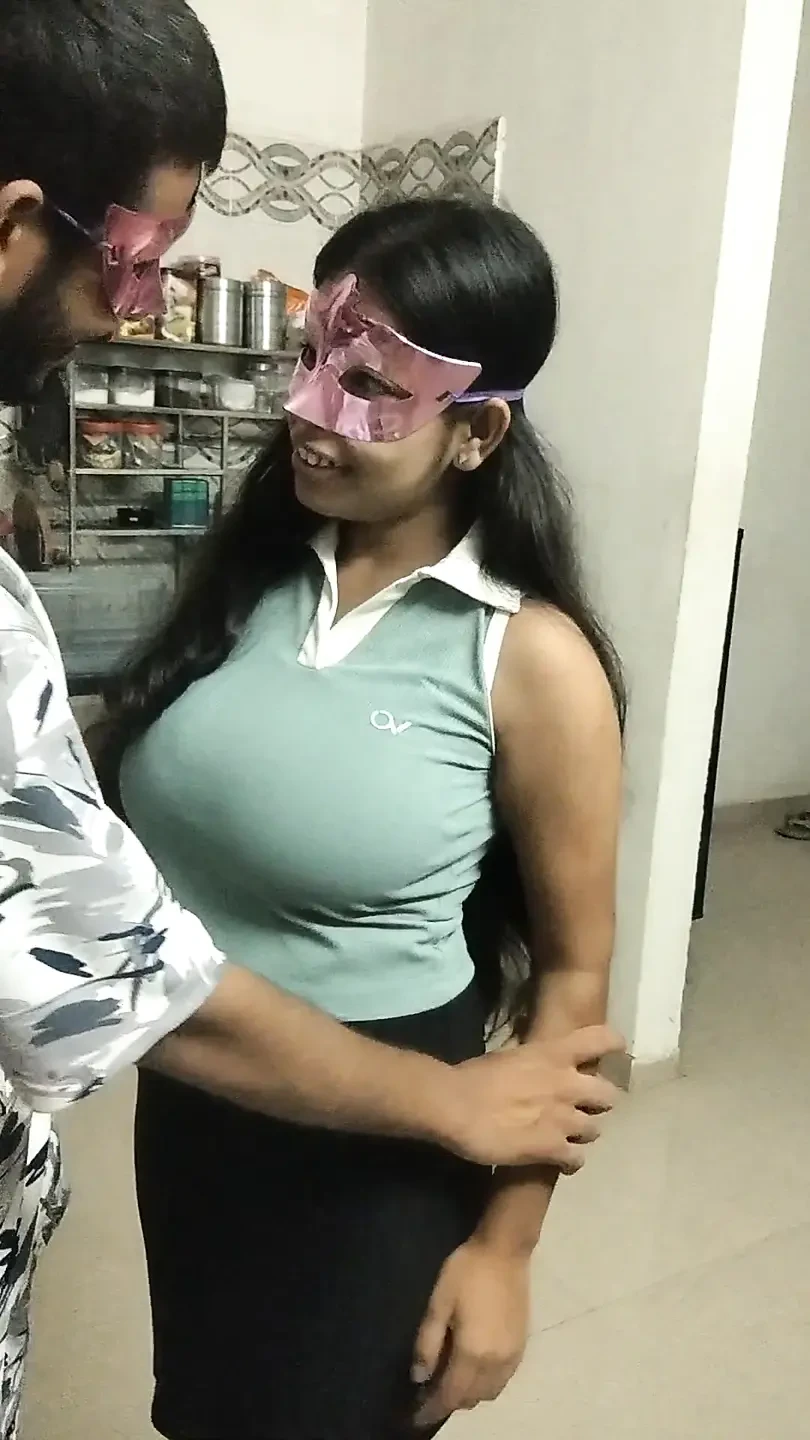 Padosi ke sath sex