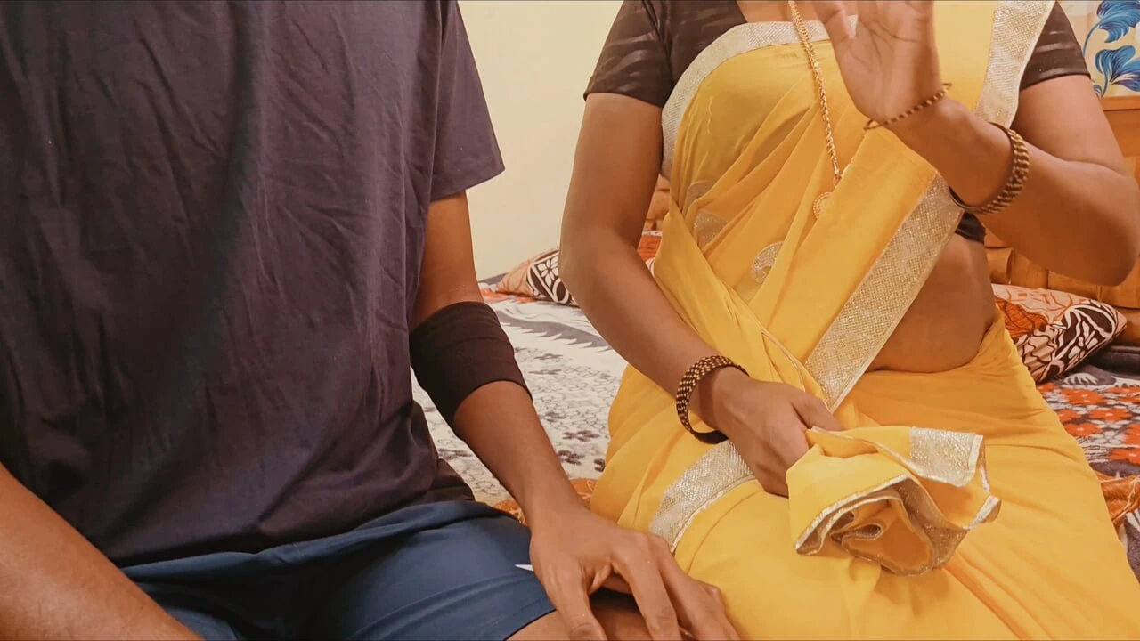 泰米尔阿玛 19 Vayasu Paiyan Kuda Podura 视频
