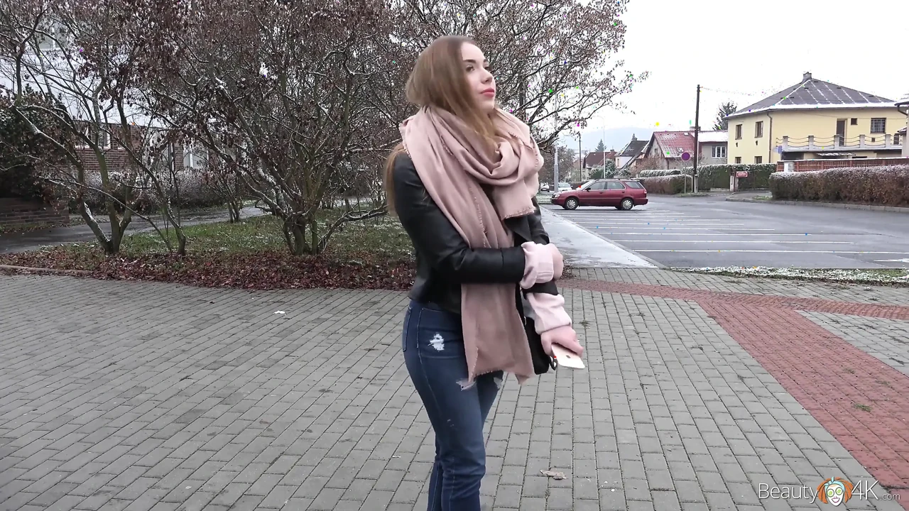 男人拍摄美女开胃的屁股