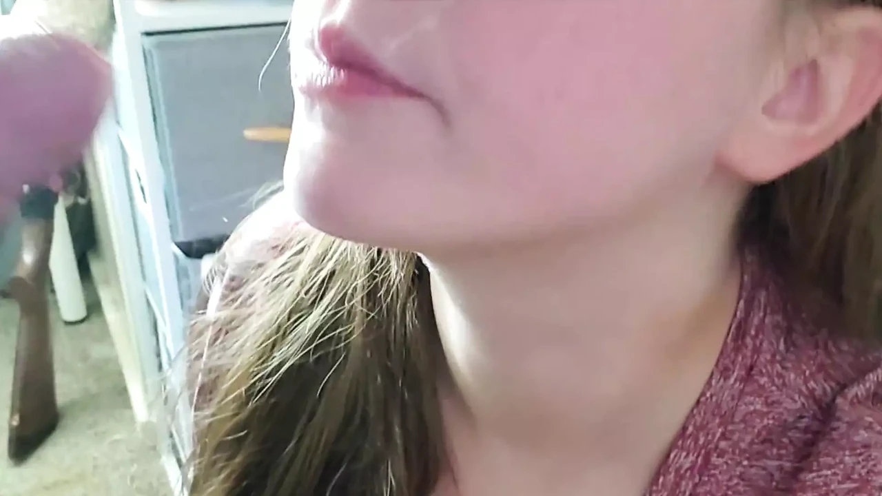 在我脸上?..在我嘴里?..在我的奶子上?..或上述所有内容?..