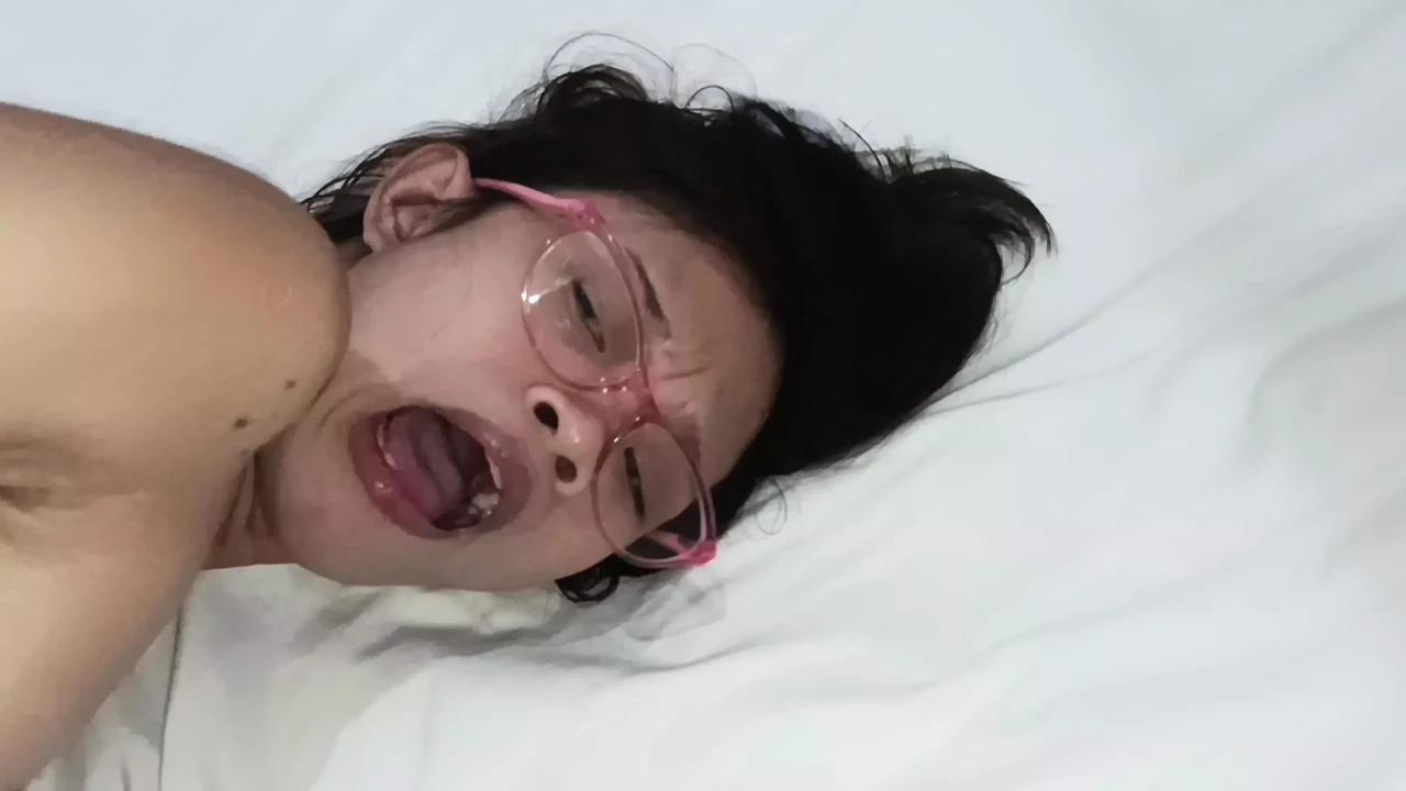 后入式在户外下雨时保持身体温暖