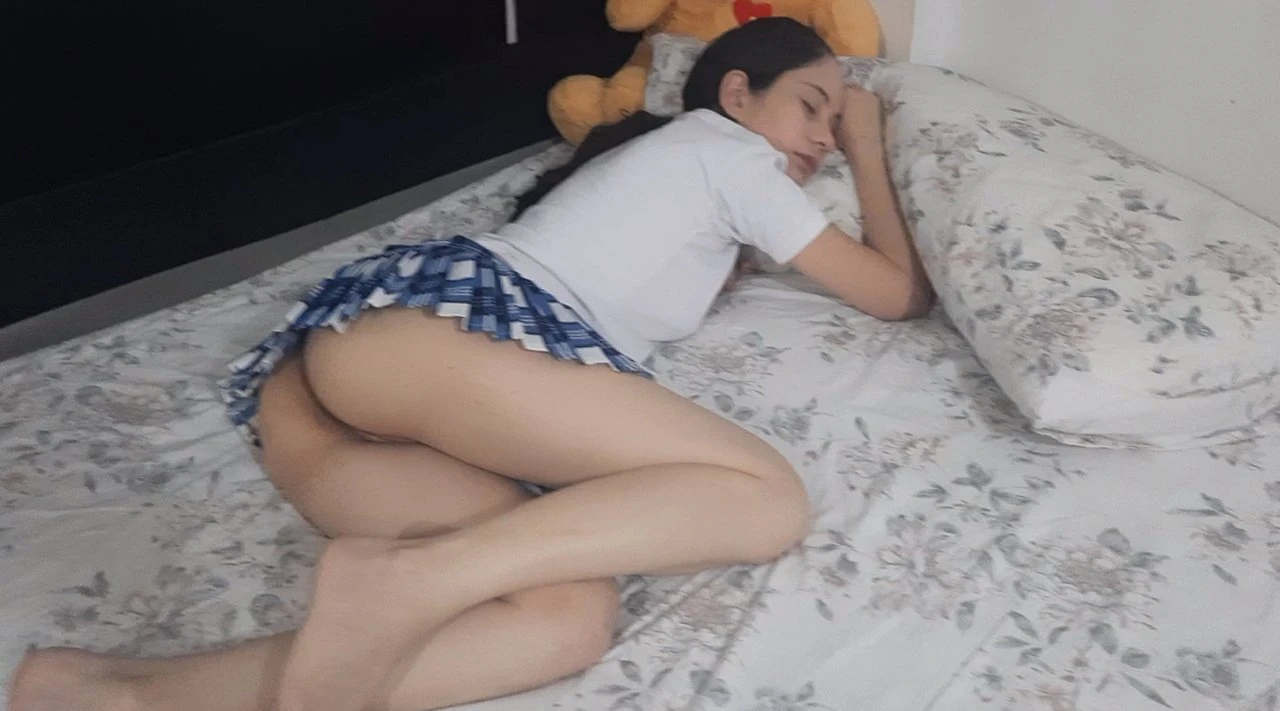 我操我的大奶子学生妹继女