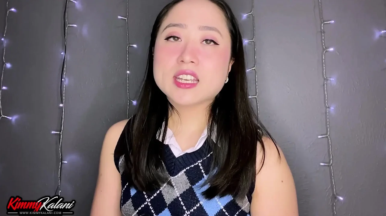 亚洲女学生坐在你的脸上