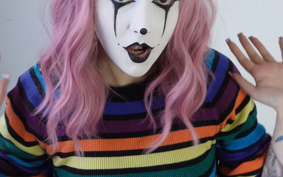 Cuckles Makeup