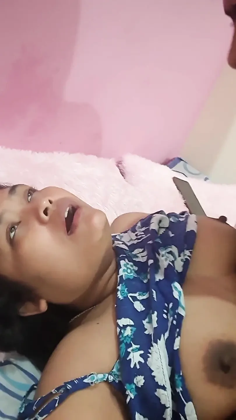 丈夫妻子德希性感视频