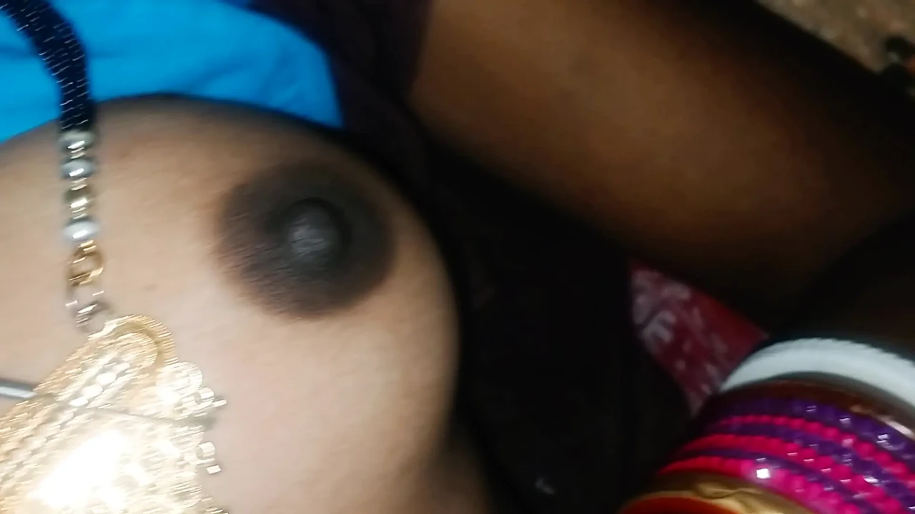 Desi Bhabhi ki BAL wala chut