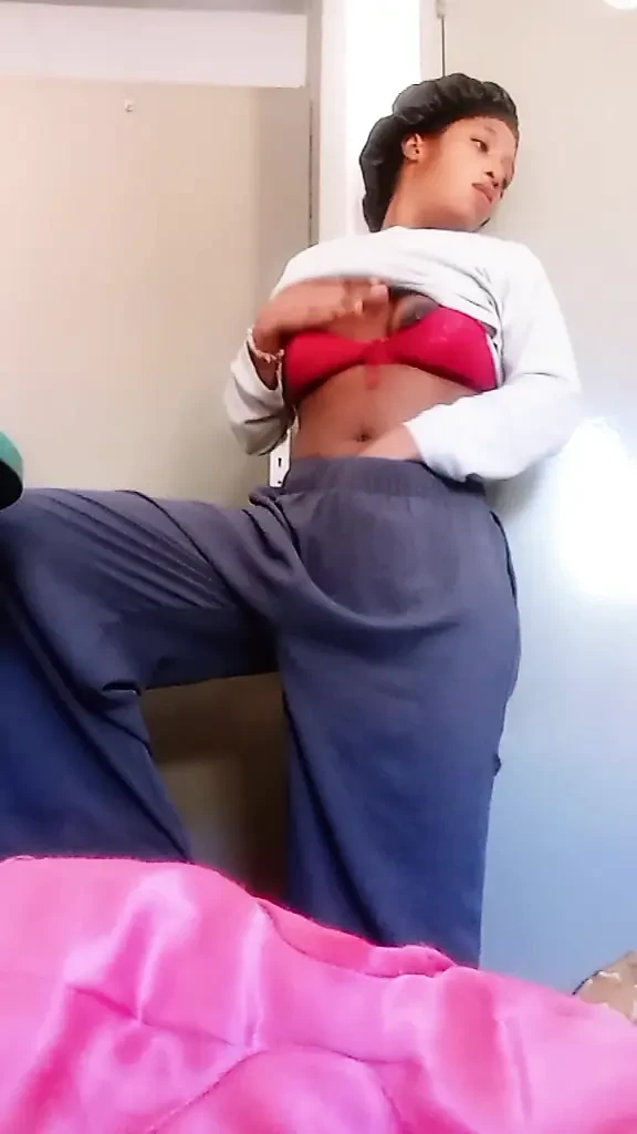 我听说我的父母做爱，我无法抑制我的自我