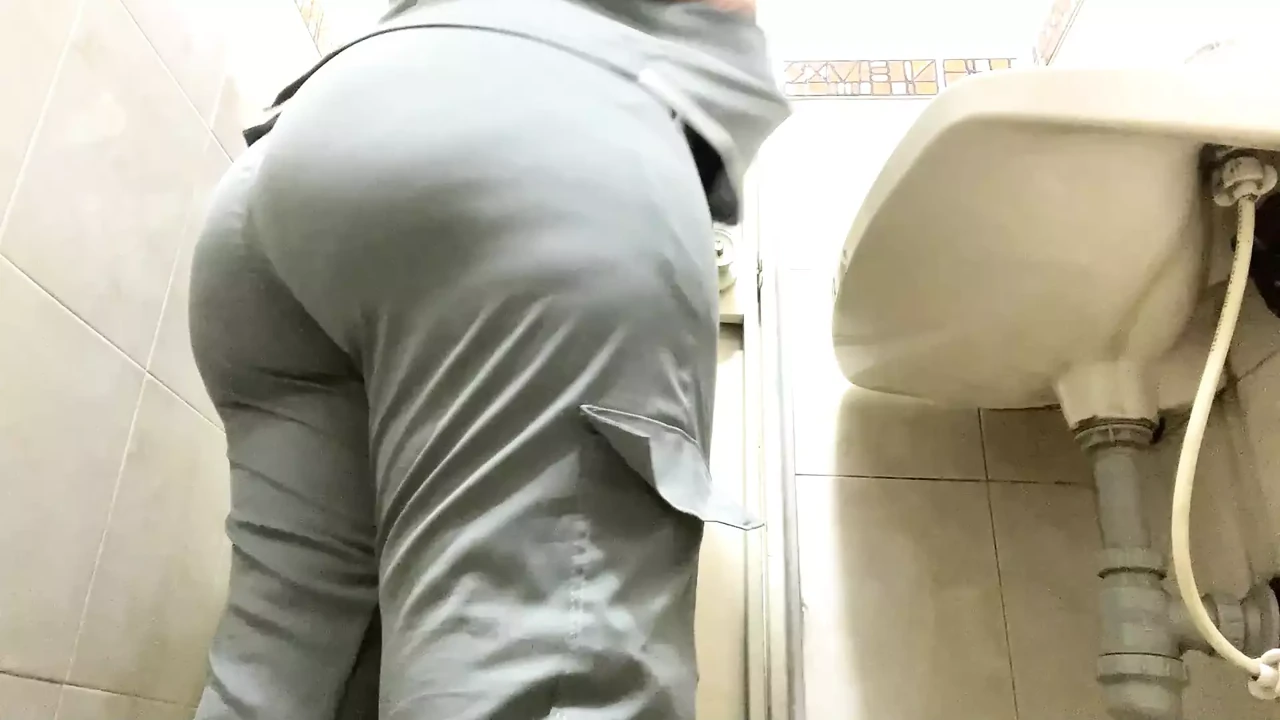 精神病护士撒尿大屁股
