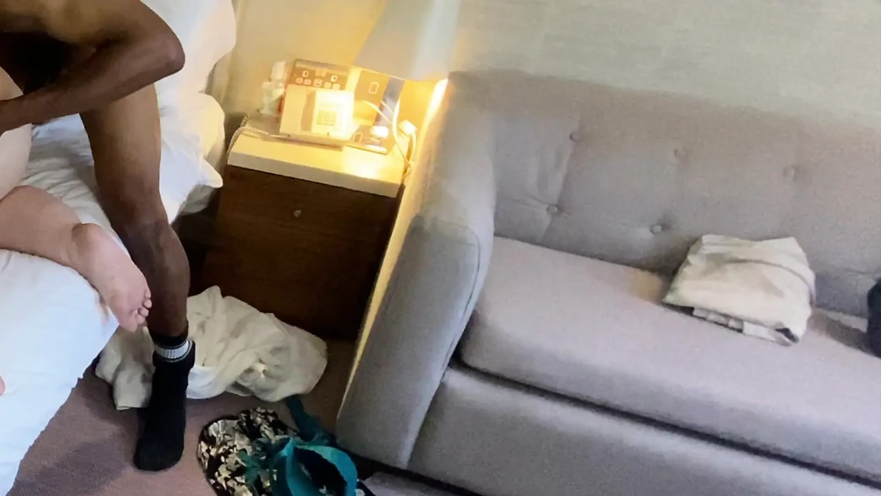 married Curvy Milf Anne Marie seducing masseur! My married client demanded BBC no condom