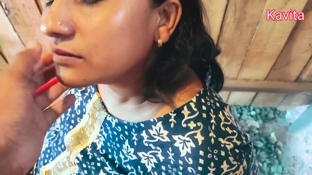 德西印度 Kavita 和 Tatya 在野餐帐篷里啪啪啪