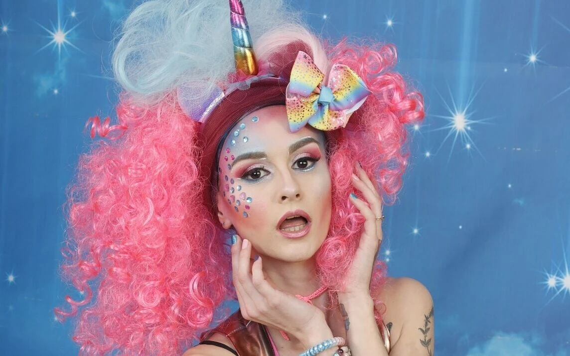 368 Adele Unicorn 彩色乳胶服