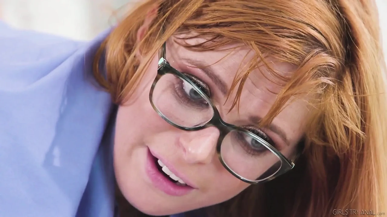 GIRLSWAY - 又被卡住了Adriana Chechik和Penny Pax