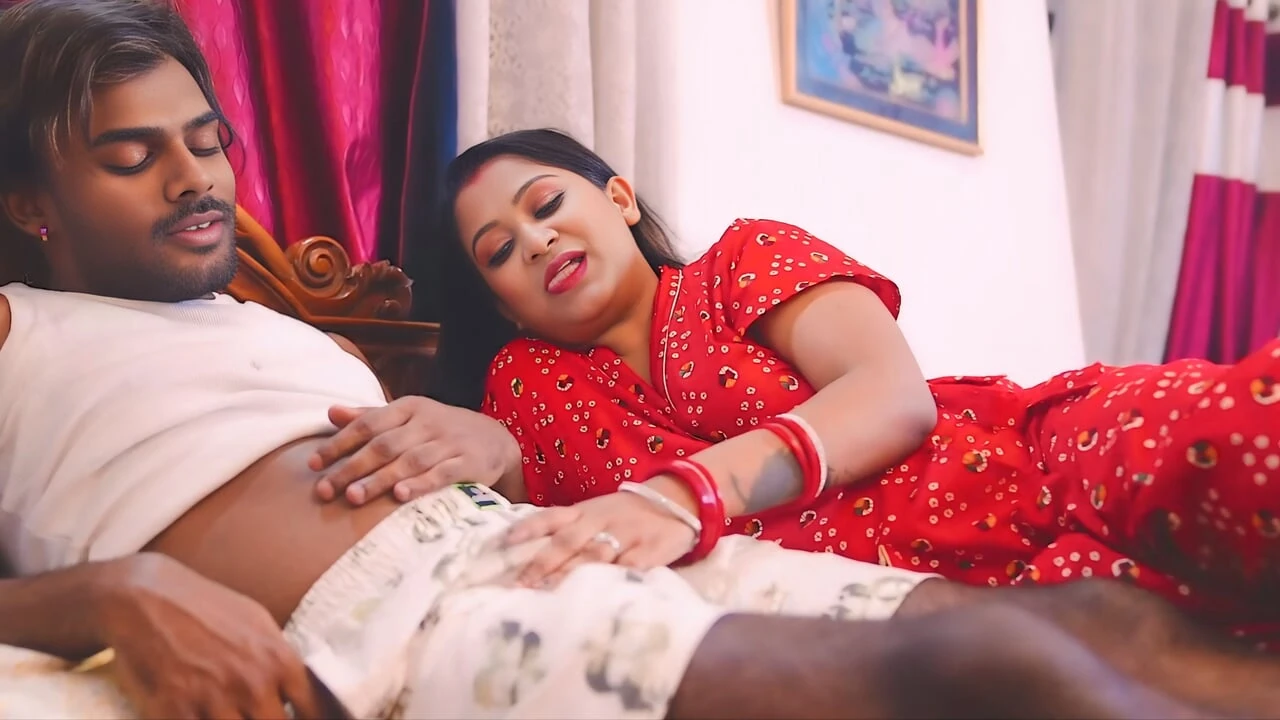 Sauteli bahan ne raat me Mera land chusne lagi