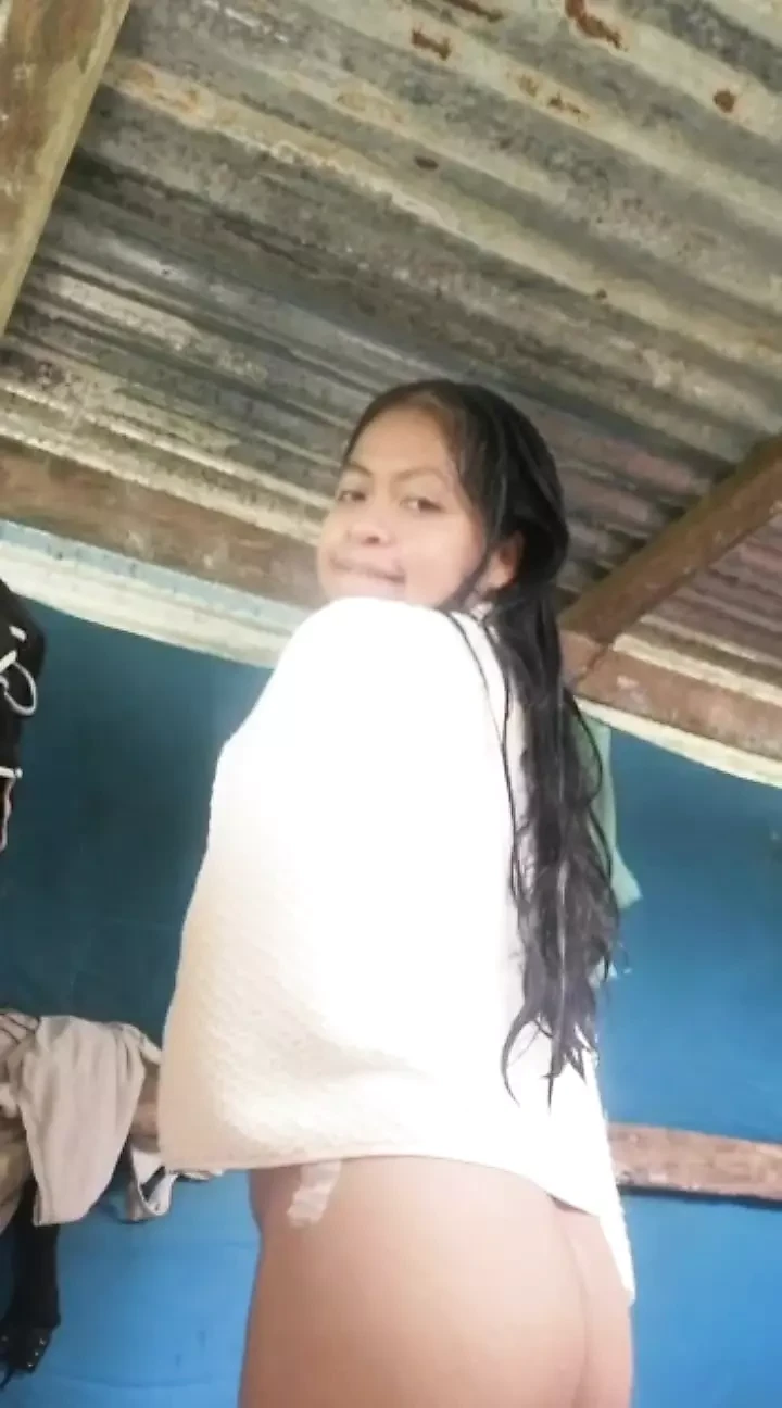 我的女友给我发了一个美味的洗澡视频
