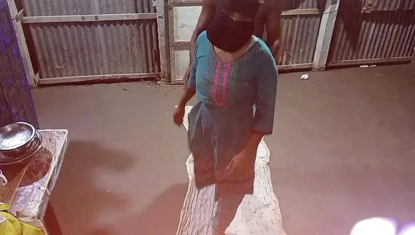 Desi Next Door Aunty Fucked on Sack Bangladeshi Homemade Sex