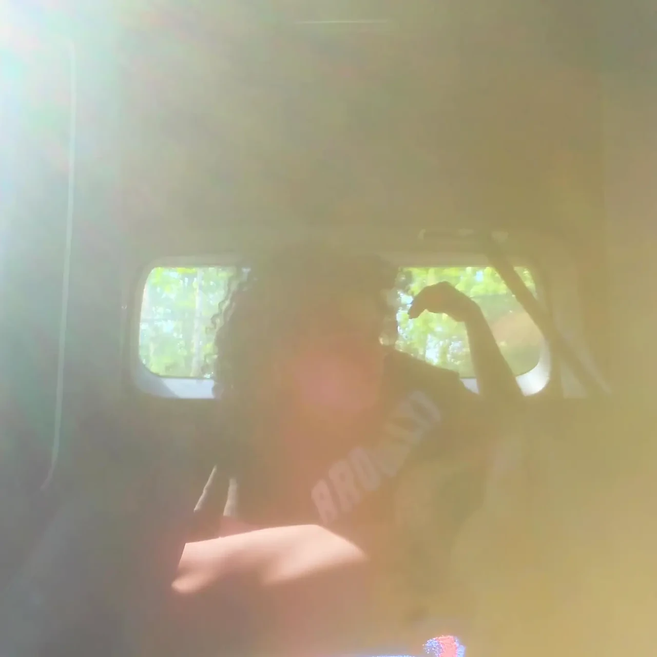 丰满的胖美女多米尼加骑乘继父的大黑
